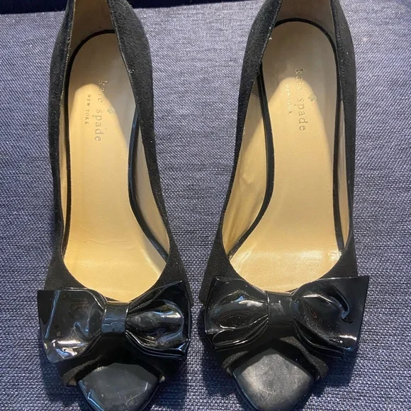 Kate Spade Black Peep-Toe Susan Heels with Bow 10B - Picture 2 of 5